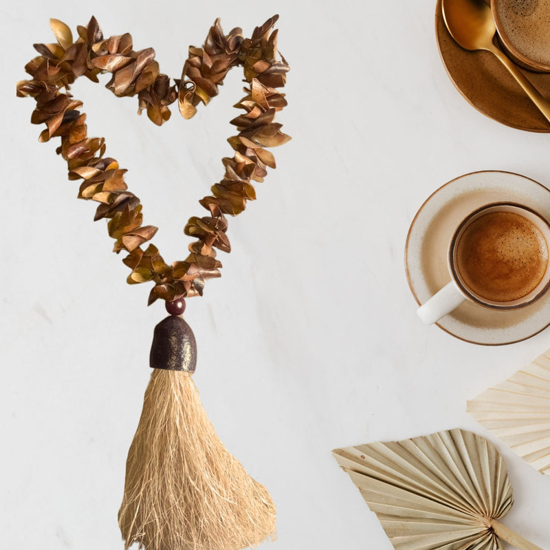 Maison Charlo | Biojoias da Amazonia - Colar de Mesa Decoração Guirlanda Jatoba feito a mão